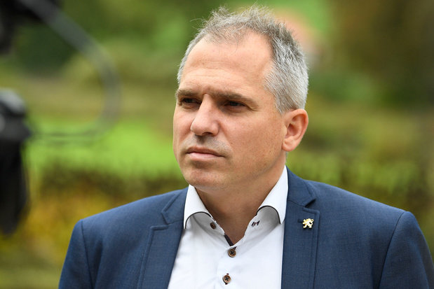 Matthias Diependaele legt eed af als titelvoerend burgemeester van Zottegem