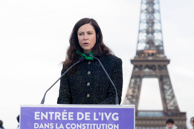 La France premier pays à inscrire l'avortement dans sa Constitution