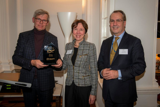 Graphius Group remporte un " Golden Bridge Trade & Investment ESG Award "