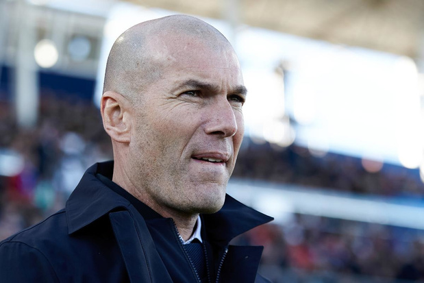 Zidane haalt uit naar voorzitter Pérez: 'Ik ga weg omdat ik geen vertrouwen krijg'