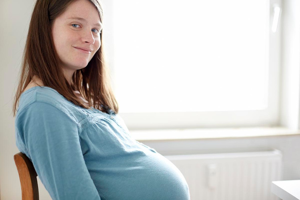 Le nombre de grossesses chez les adolescentes a baissé de 40% en 10 ans