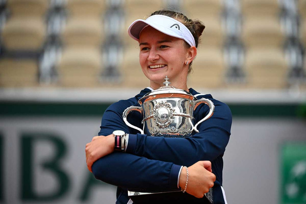 Krejcikova draagt titel Roland-Garros op aan Novotna