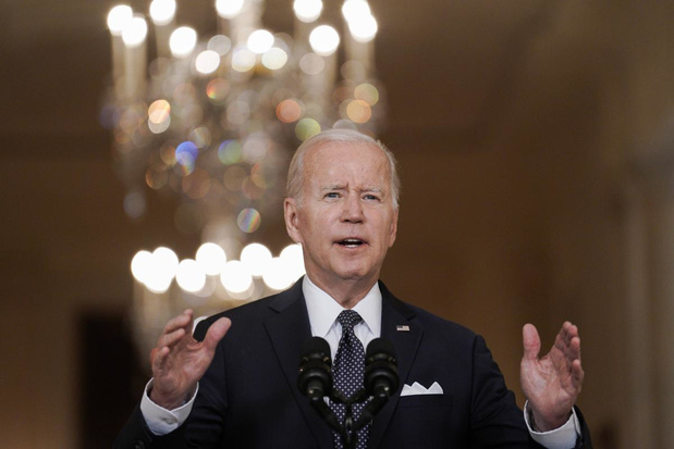 Biden poursuit son offensive sur le coût des médicaments