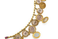 Enchères: un bracelet royal qui vaut de l'or