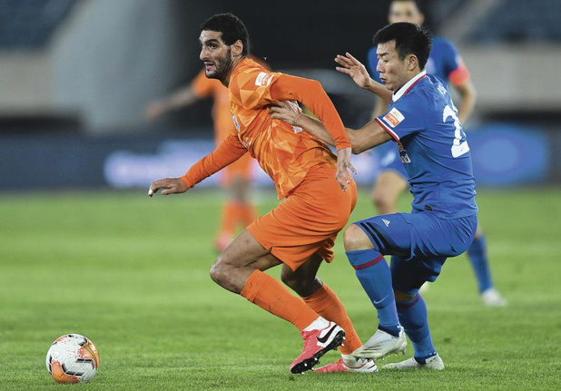 Fellaini als laatste der Mohikanen: hoe het Chinees voetbal helemaal leegloopt