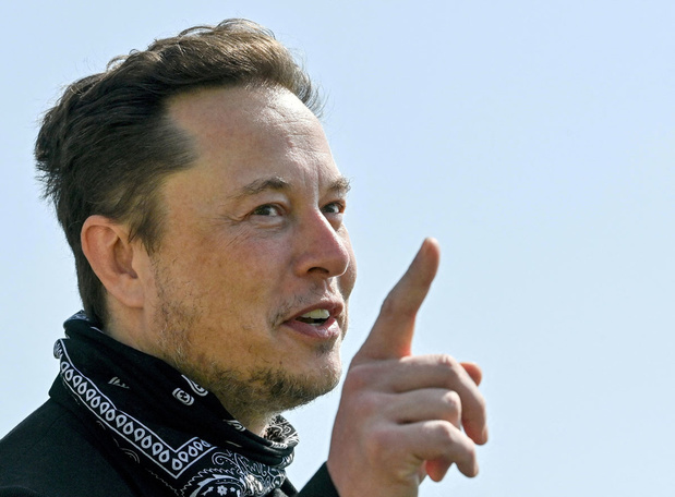 Musk wil tien procent jobs schrappen bij Tesla