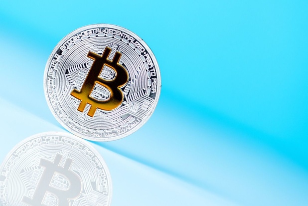Au plus bas depuis neuf mois, le bitcoin emporte les autres cryptomonnaies