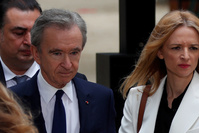 Delphine Arnault nommée PDG de Christian Dior Couture, Pietro Beccari à la  tête de Louis Vuitton, Economie
