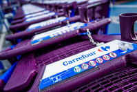 Carrefour tient debout malgré des rayons qui se vident