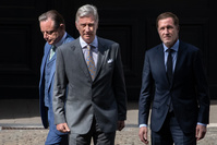 Magnette et De Wever discutent et se dirigent vers leur premier rapport au Roi