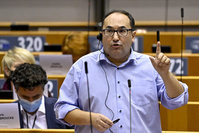 Ahmed Laaouej dénonce une crise libérale et réclame blocage des prix et taxe sur les surprofits