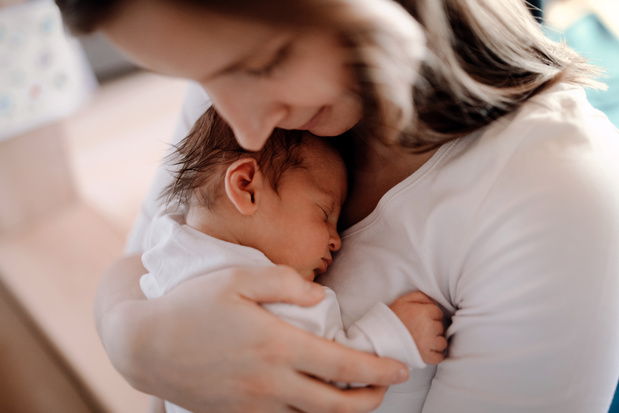 Le congé maternité passe à 15 semaines pour toutes, même en cas de chômage ou de maladie