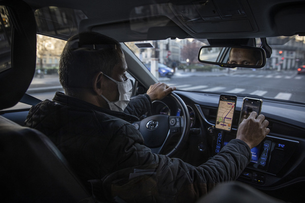 Uber/taxis: les chauffeurs LVC pourront reprendre le travail sous conditions
