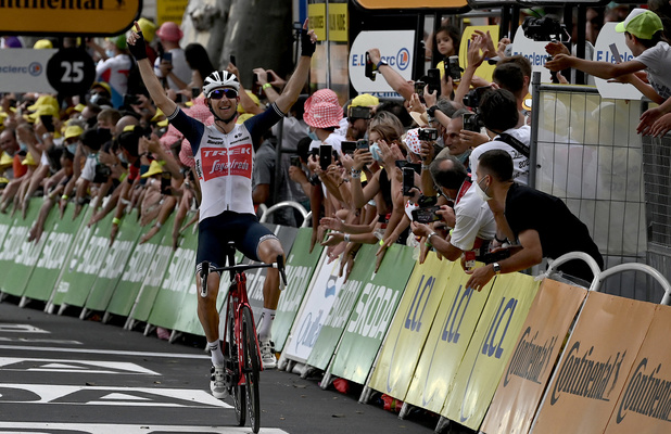 Tour de France 2021: Bauke Mollema remporte en solitaire la 14e étape
