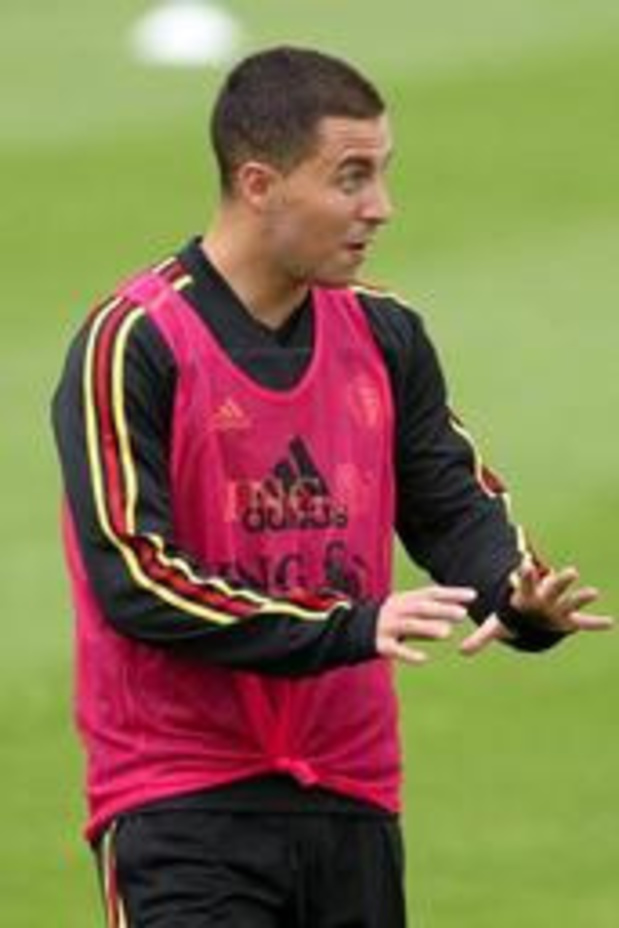 Les Belges à l'étranger - Eden Hazard signe pour cinq ans au Real Madrid