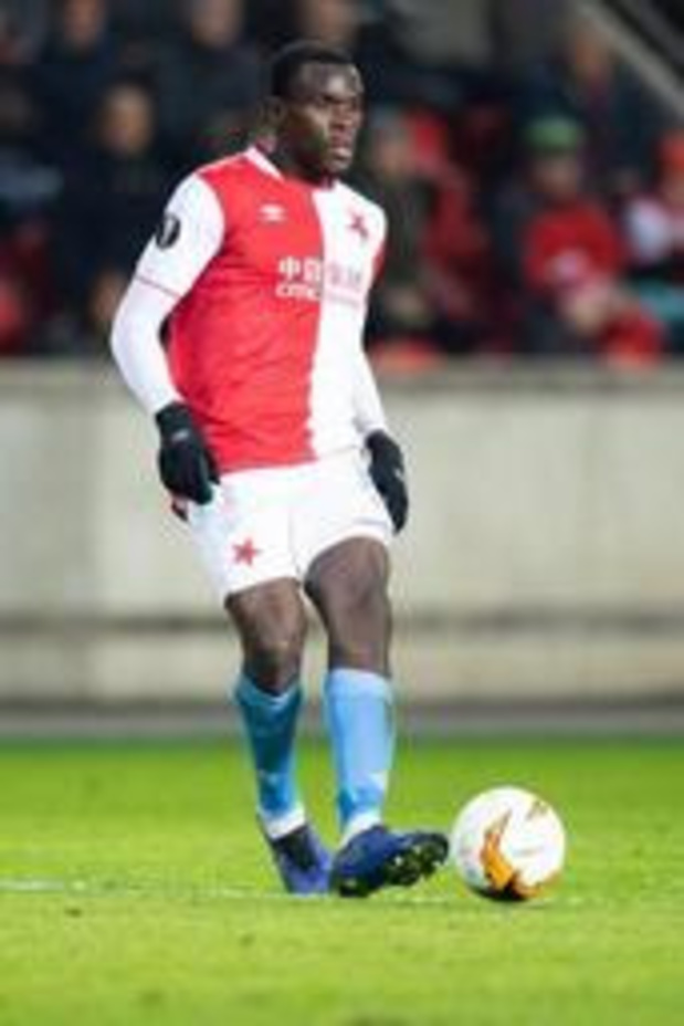 Le défenseur international camerounais Michael Ngadeu signe pour quatre ans à La Gantoise