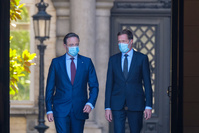Formation fédérale: De Wever et Magnette préparent une rencontre avec les Verts