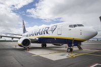 Tensions chez Ryanair: les pilotes menacent de se joindre à la grève