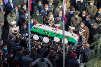 Assassinat d'un scientifique nucléaire iranien: remous dans la région, tâche délicate pour Biden