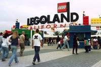 Un parc Legoland verra-t-il le jour sur l'ancien site de Caterpillar à Gosselies?
