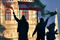 Mesures anti-Covid: des dizaines de milliers de manifestants à Vienne