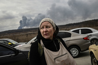Ukraine: des habitants en fuite racontent l'