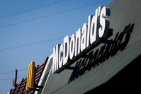 McDonald's poursuivi pour discrimination raciale par d'anciens franchisés