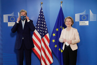 Climat: à Bruxelles, John Kerry plaide pour renforcer la coopération USA-UE