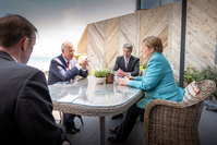 G7: Angela Merkel salue 