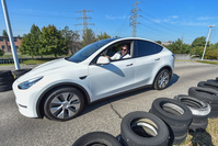 Tesla veut réduire de moitié le coût des batteries des véhicules électriques