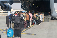 Chaos à l'aéroport de Kaboul: les talibans accusent les Etats-Unis, sept civils afghans décèdent