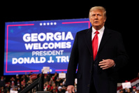 Trump fait pression sur le gouverneur de Géorgie