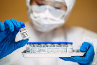 Vaccin, médicament: une vingtaine d'essais cliniques liés au Covid en cours en Belgique