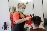 Salons de coiffure: l'euphorie pour le secteur pourrait être de courte durée (entretien)
