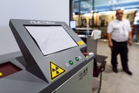 Inquiétude croissante en Belgique envers des scanners chinois utilisés dans les aéroports