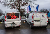 Convoi de la liberté: des barrages filtrants aux entrées de Bruxelles engendrent des ralentissements (photos)