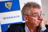 Ryanair réduit sa perte annuelle et espère un retour aux bénéfices pour 2022/23