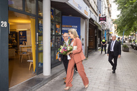 La reine Mathilde, marraine de MicroStart, soutient le micro-crédit à Anvers