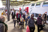 La SNCB devrait garantir des trains plus tôt et plus tard les weekends