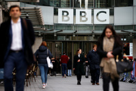 BBC: 382 postes supprimés dans le service international
