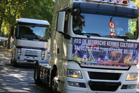 Manifestation des forains: plus de 400 camions jouent du klaxon à Bruxelles pour crier leur colère
