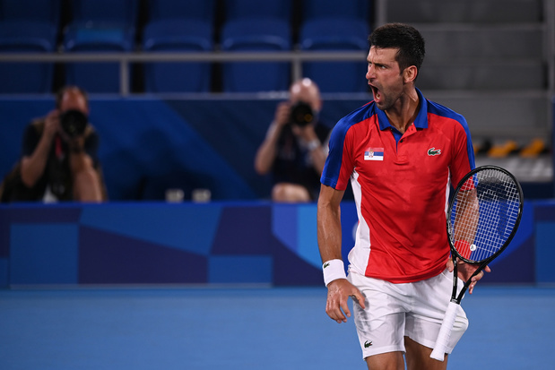 Djokovic laakt 'desinformatie' over coronabesmetting: 'Erg pijnlijk en zorgwekkend'