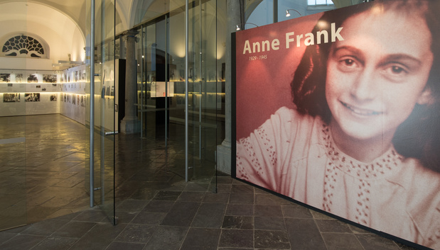 Qui a trahi Anne Frank? De nouvelles révélations sur le destin tragique de la jeune fille