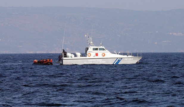 Naufrage d'une embarcation de migrants en mer Égée, une femme retrouvée morte
