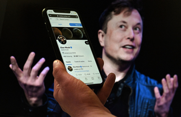Elon Musk suspend le rachat de Twitter, mais affirme être "toujours engagé" à le racheter