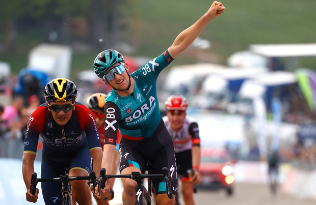 Giro: Jai Hindley gagne la 9e étape au sommet du Blockhaus, Juan Pedro Lopez reste en rose