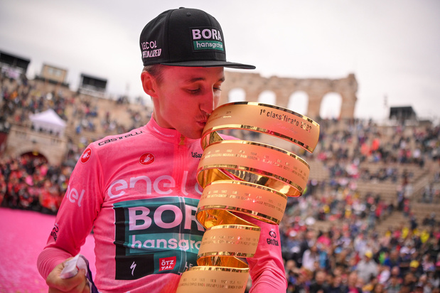 Hindley wint Giro, tijdritwinst voor Matteo Sobrero