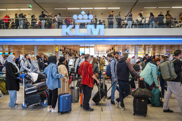 L'aéroport d'Amsterdam prévoit de réduire le nombre de vols jusqu'à la fin mars 2023