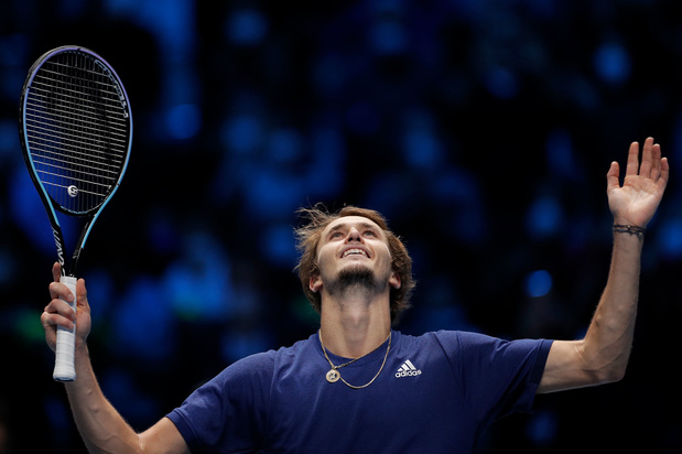 ATP Finals: Zverev wipt Djokovic en speelt voor winst tegen Medvedev
