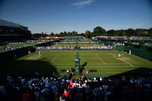 Wimbledon: l'organisation se défend sur l'exclusion des joueurs et joueuses russes et bélarusses